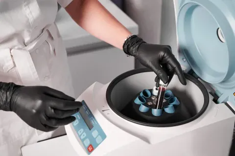 Guide To Laboratory Thermostats: Types, Temperature Ranges and Scientific Applications